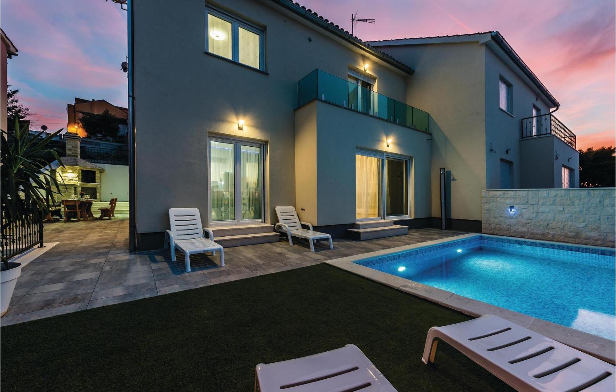 Beautiful Home In Sibenik With Kitchen Exterior foto